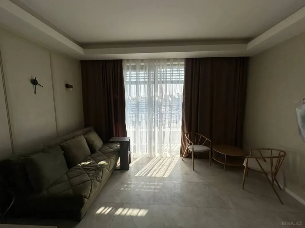 Kirayə verilir 2 otaqlı mənzil 75 m²