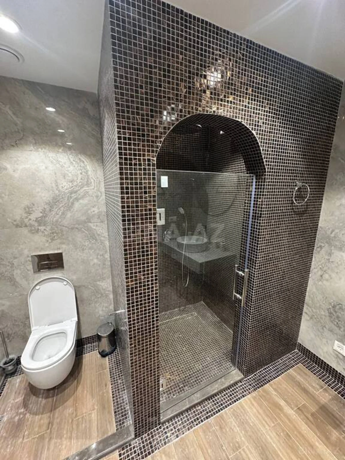 Kirayə verilir 2 otaqlı mənzil 75 m²