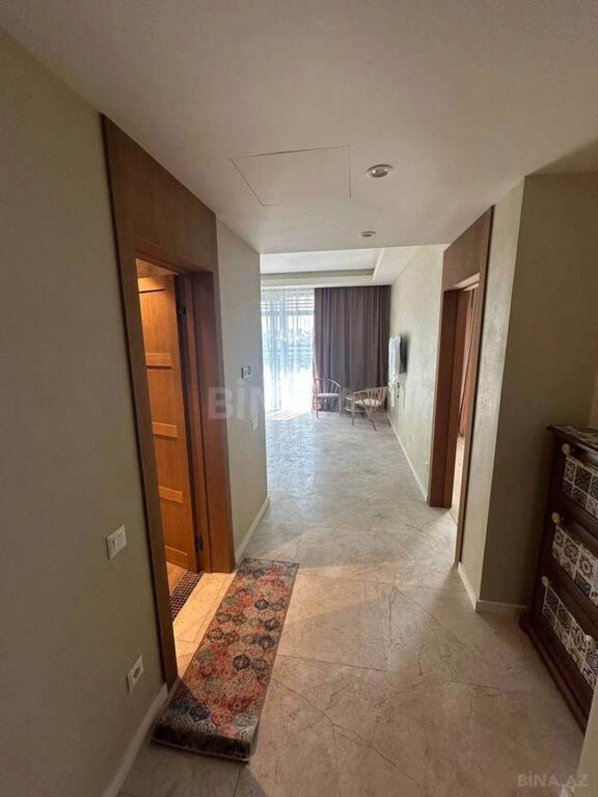Kirayə verilir 2 otaqlı mənzil 75 m²