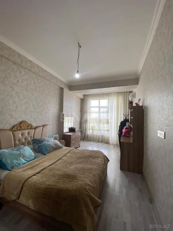 Satılır 3 otaqlı mənzil 93 m²