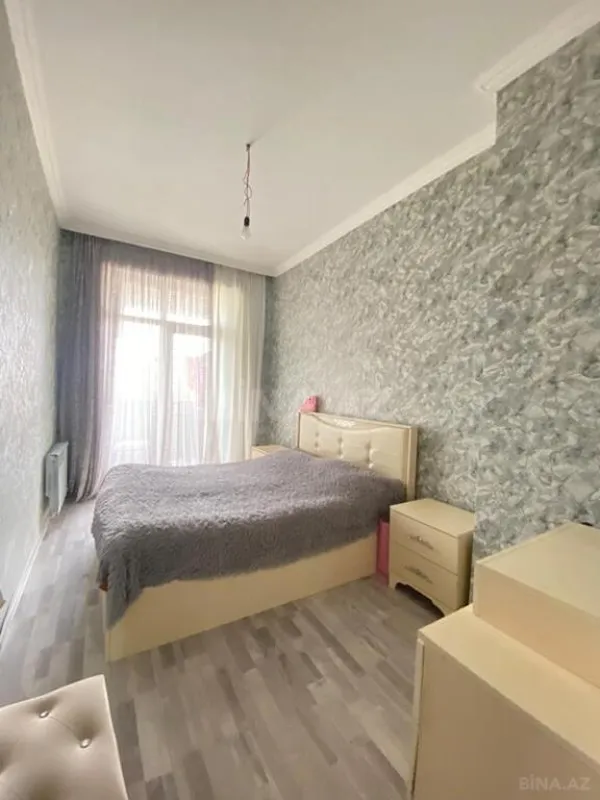 Satılır 3 otaqlı mənzil 93 m²