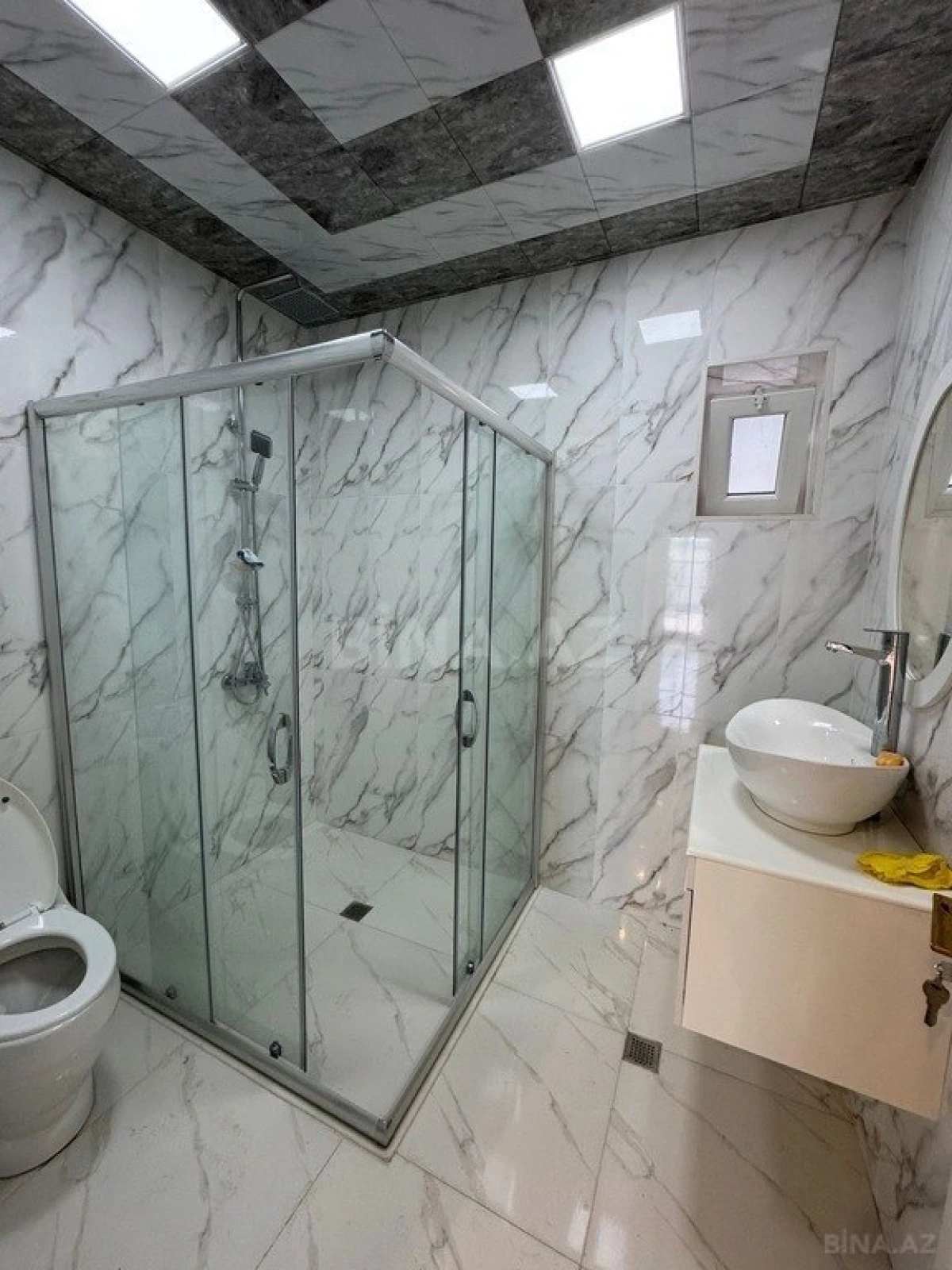 Satılır 5 otaqlı həyət evi 260 m²