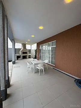 Satılır 5 otaqlı həyət evi 260 m²