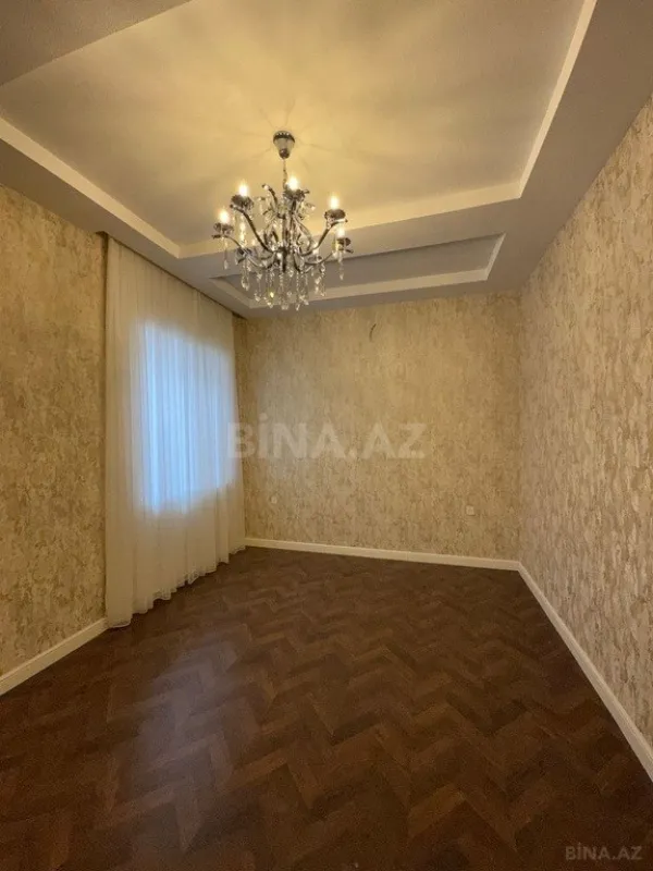 Satılır 5 otaqlı həyət evi 260 m²