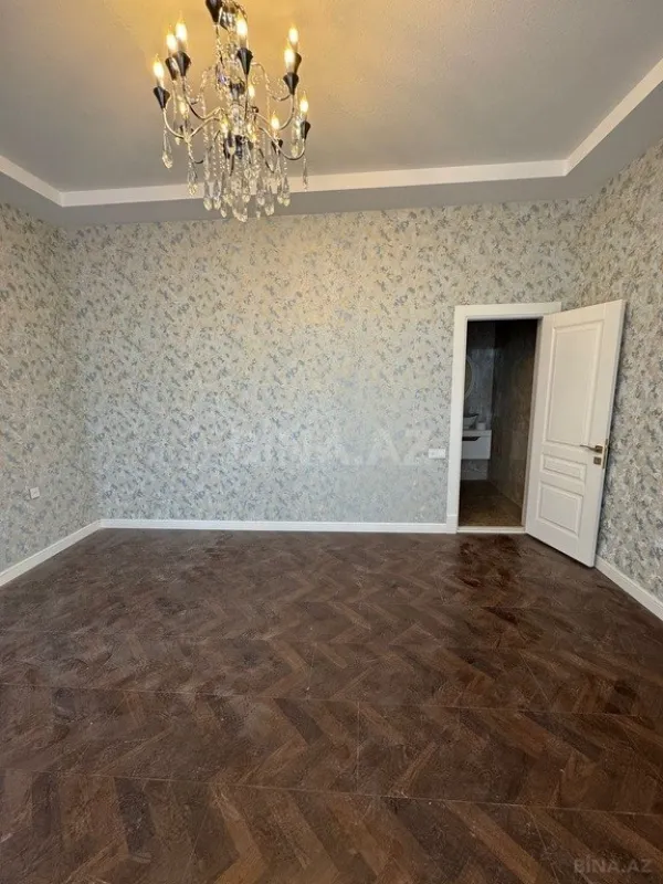 Satılır 5 otaqlı həyət evi 260 m²