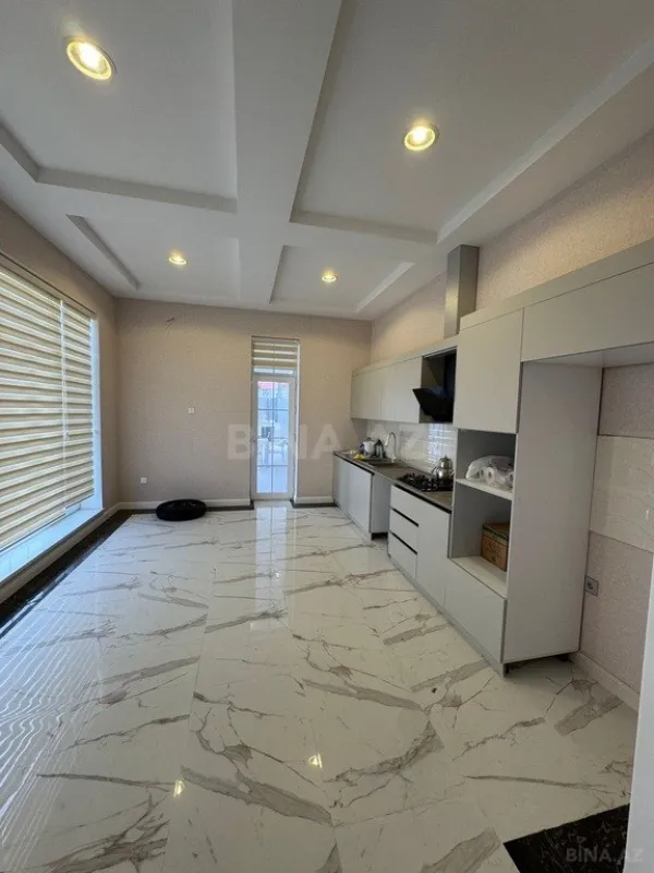 Satılır 5 otaqlı həyət evi 260 m²