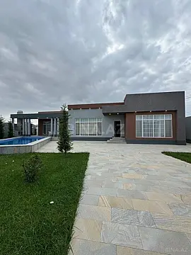 Satılır 5 otaqlı həyət evi 260 m²