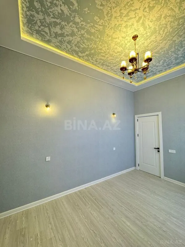 Satılır 5 otaqlı həyət evi 280 m²