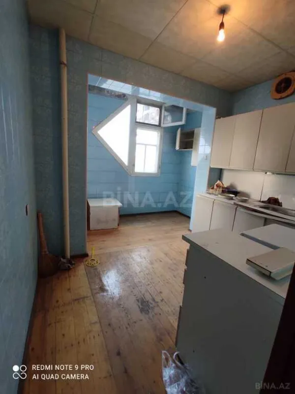 Satılır 2 otaqlı mənzil 65 m²