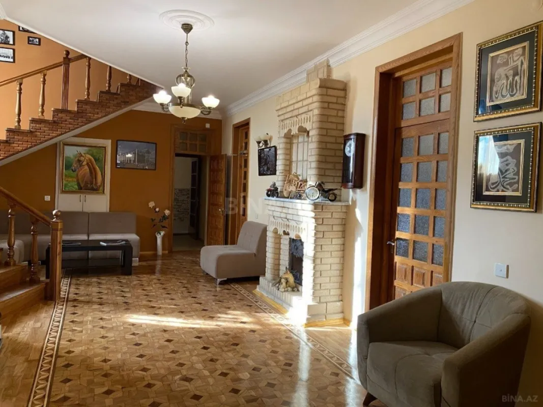 Kirayə verilir 6 otaqlı həyət evi 400 m²