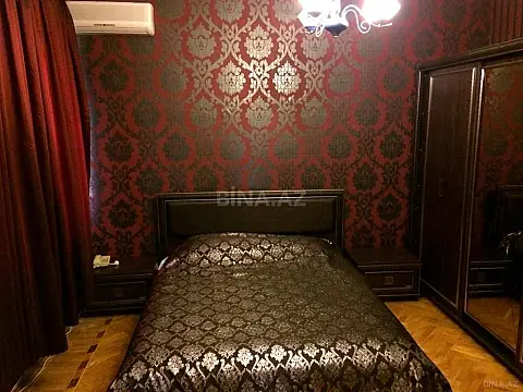 Kirayə verilir 6 otaqlı həyət evi 400 m²