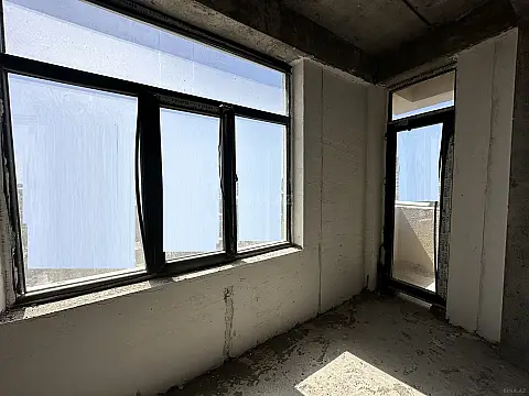 Satılır 3 otaqlı mənzil 110 m²