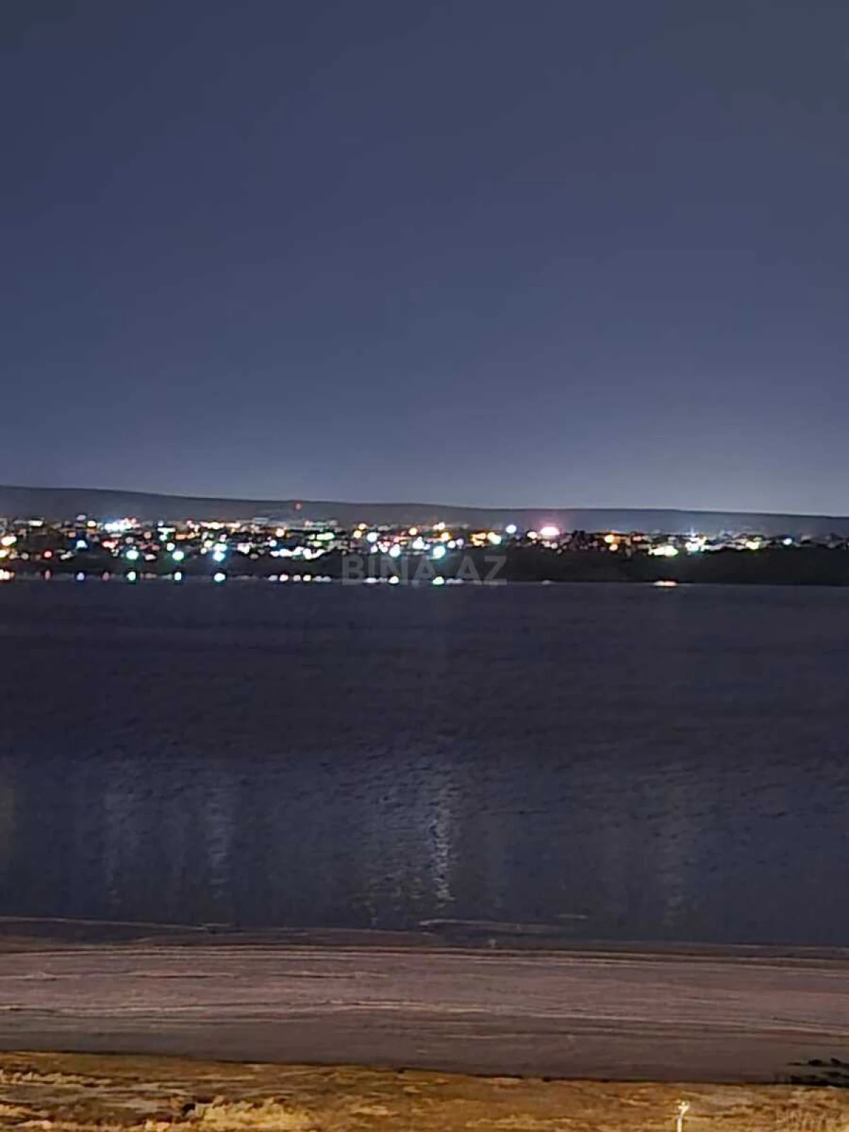 Satılır 2 otaqlı mənzil 70 m²