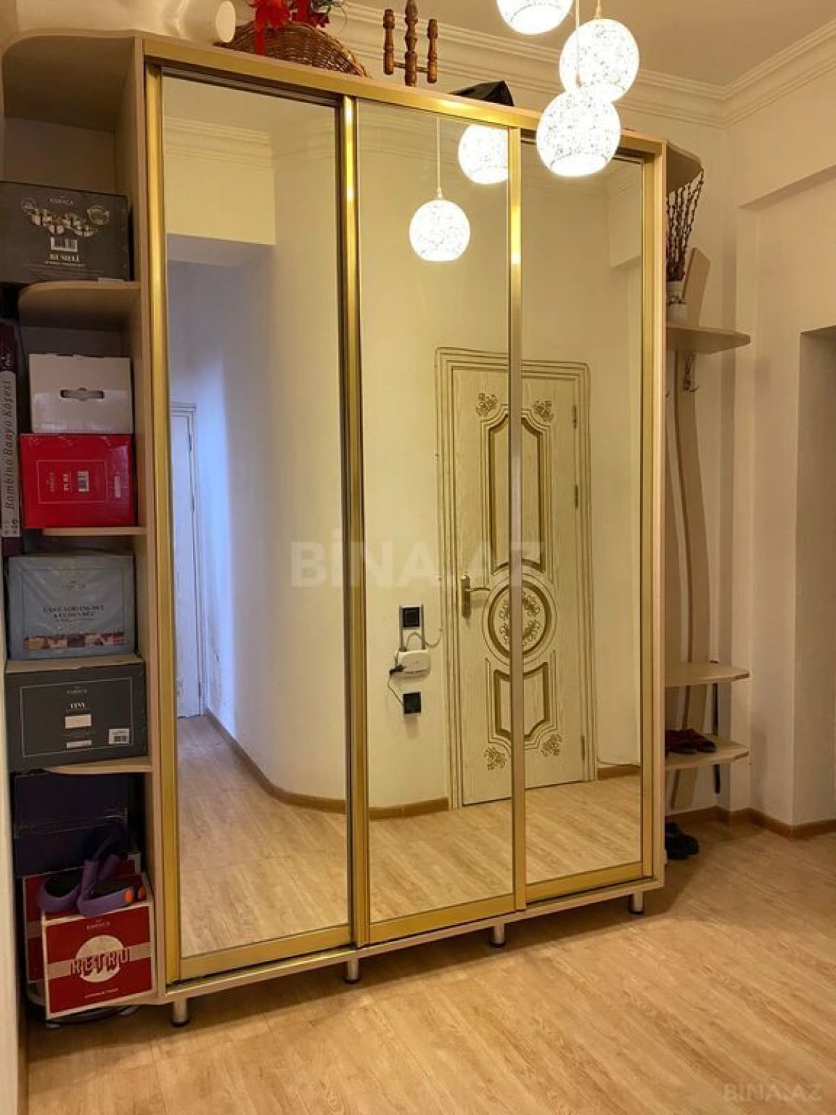 Satılır 2 otaqlı mənzil 70 m²
