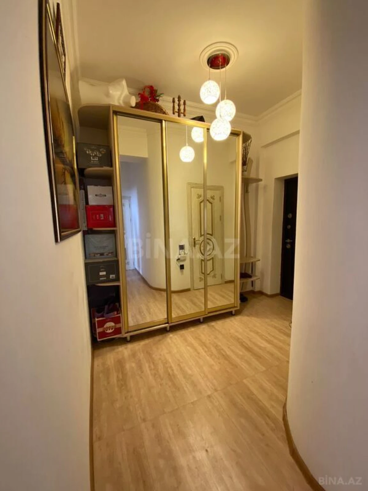 Satılır 2 otaqlı mənzil 70 m²