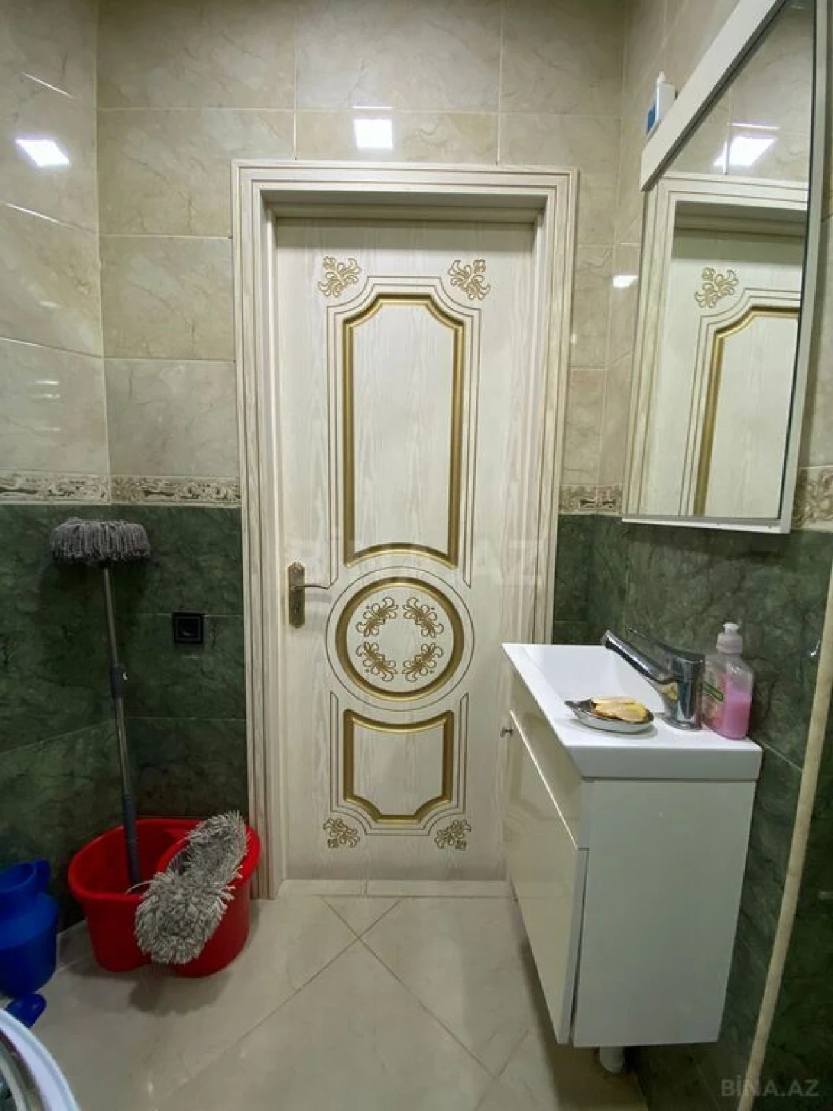 Satılır 2 otaqlı mənzil 70 m²