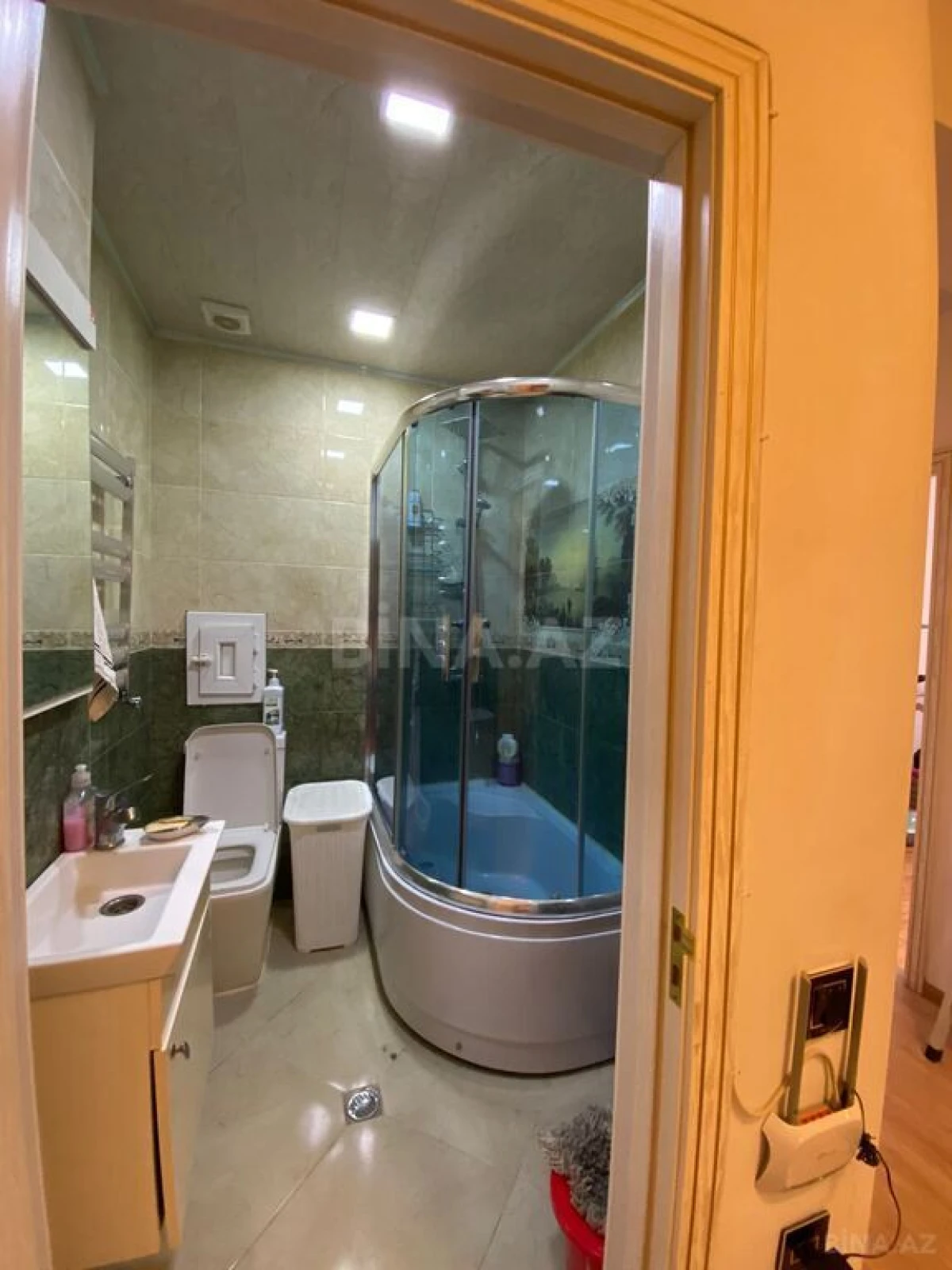 Satılır 2 otaqlı mənzil 70 m²