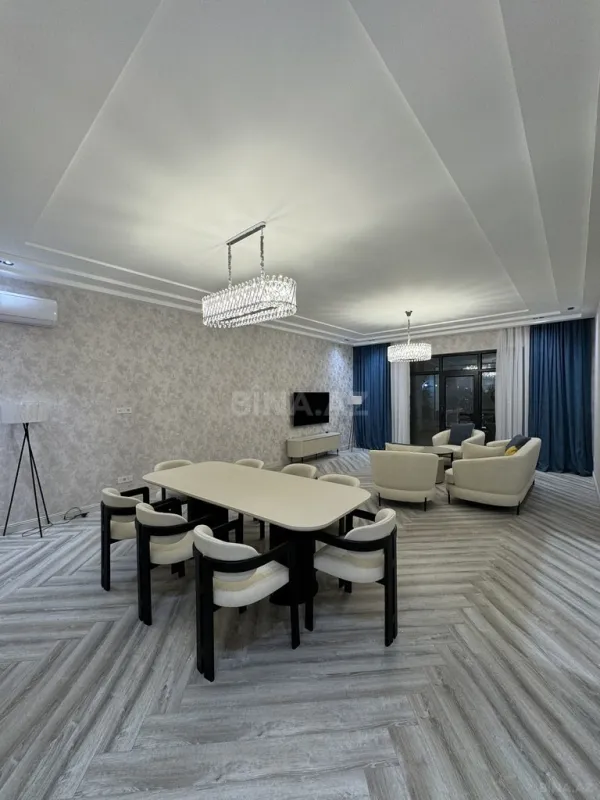Satılır 4 otaqlı həyət evi 300 m²