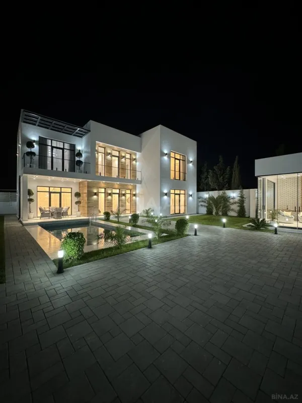 Satılır 4 otaqlı həyət evi 300 m²