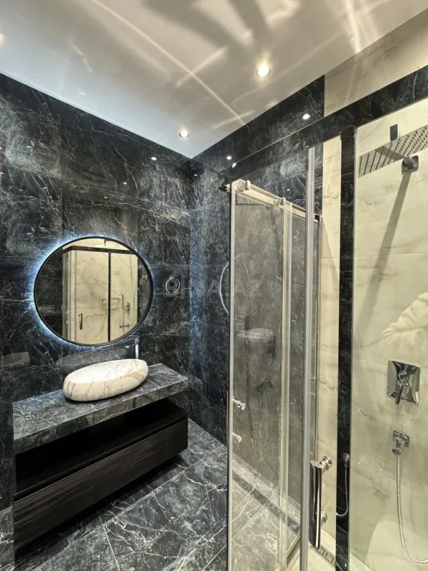 Satılır 4 otaqlı həyət evi 300 m²