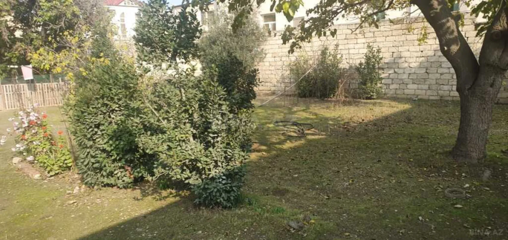 Satılır torpaq sahəsi 10 m²