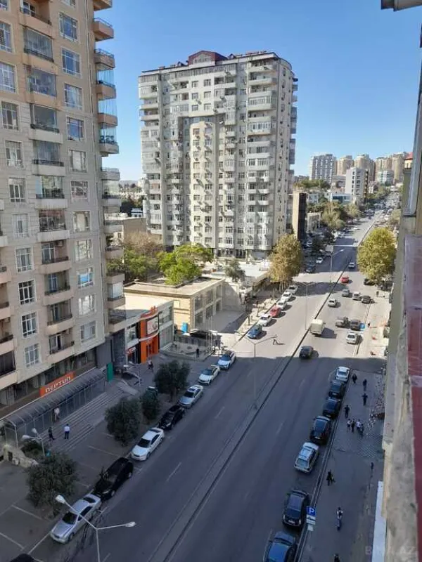 Kirayə verilir 3 otaqlı mənzil 135 m²