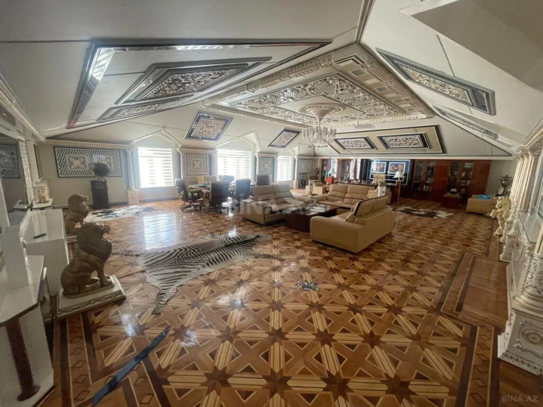 Satılır 20 otaqlı ofis 1400 m²