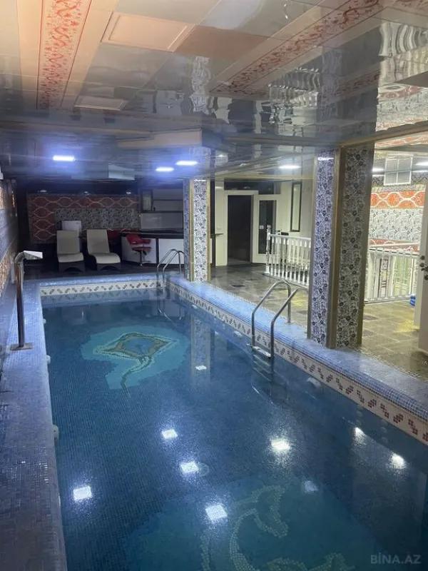 Satılır 20 otaqlı ofis 1400 m²