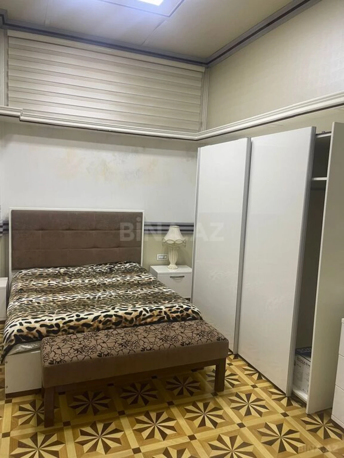 Satılır 20 otaqlı ofis 1400 m²