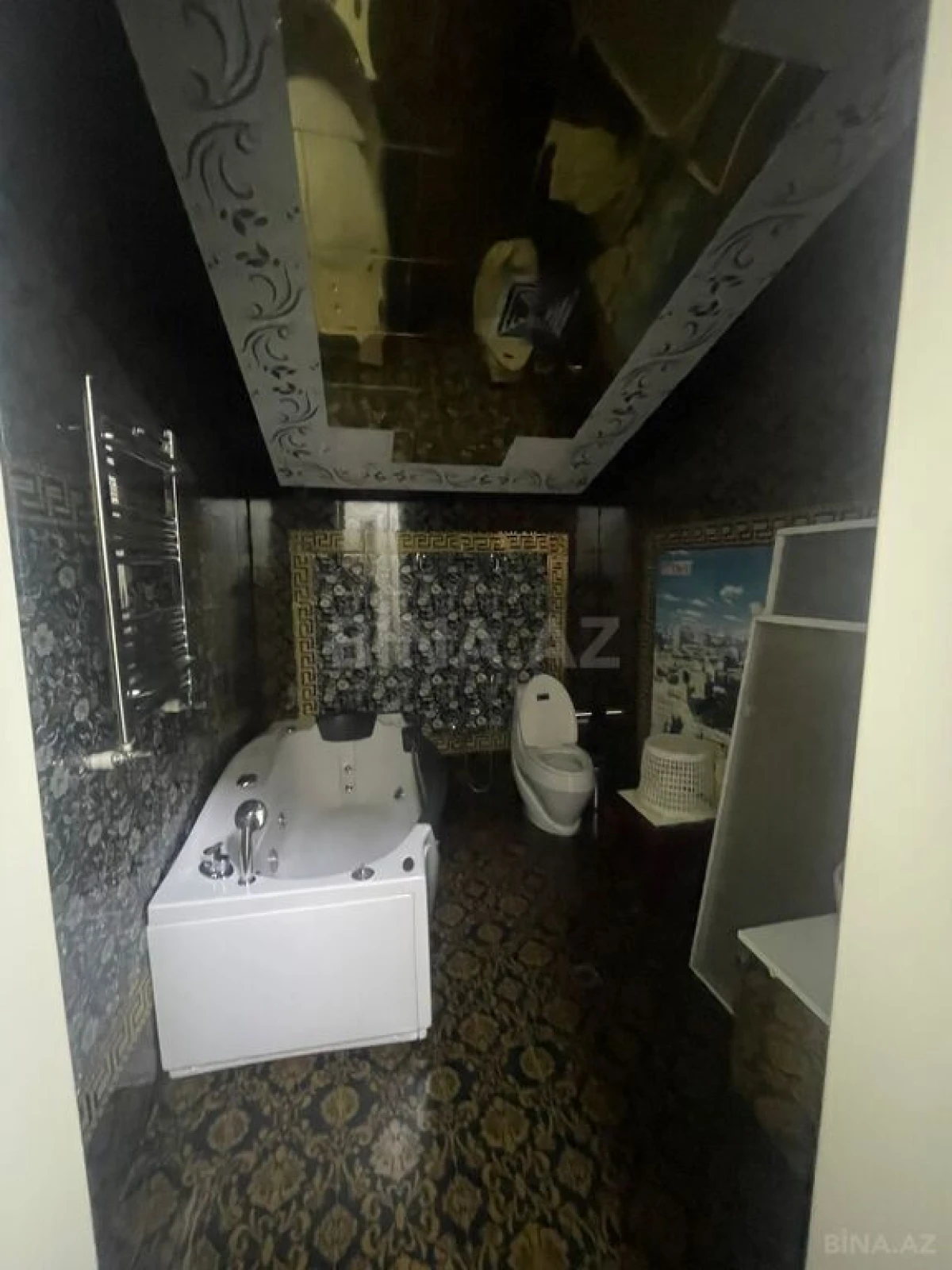 Satılır 20 otaqlı ofis 1400 m²