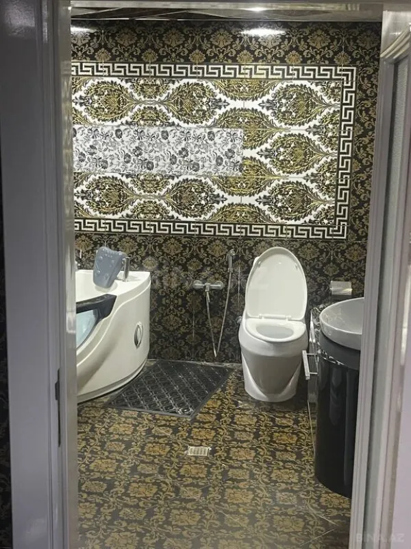 Satılır 20 otaqlı ofis 1400 m²