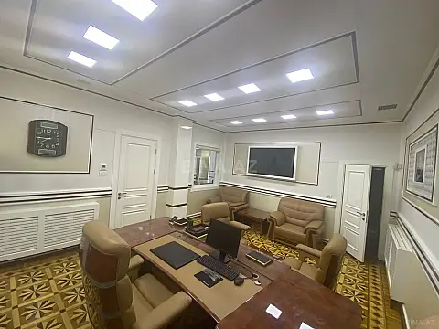 Kirayə verilir 5 otaqlı ofis 300 m²