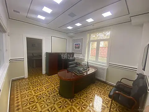 Kirayə verilir 5 otaqlı ofis 300 m²