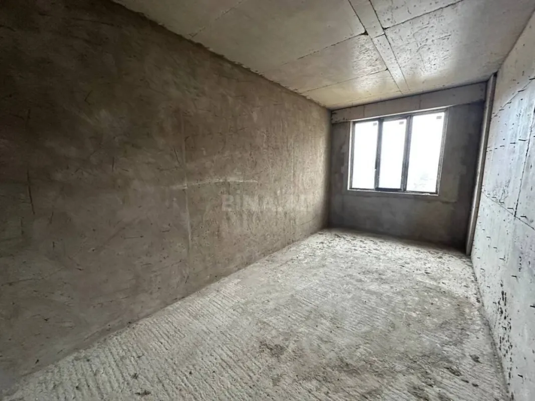 Satılır 3 otaqlı mənzil 136 m²