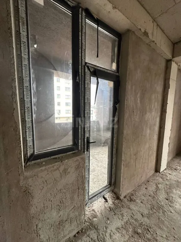 Satılır 3 otaqlı mənzil 136 m²
