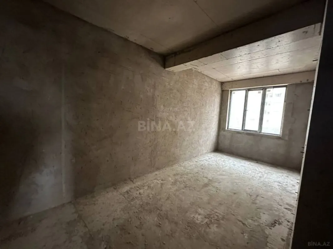 Satılır 3 otaqlı mənzil 136 m²