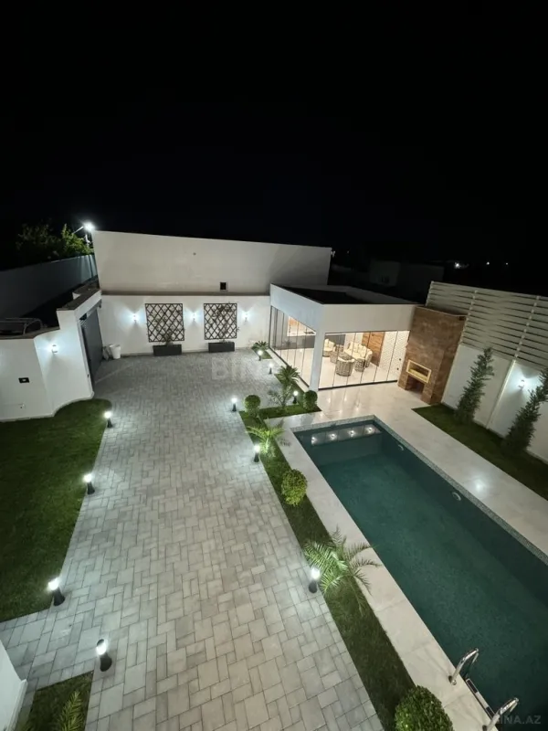 Satılır 4 otaqlı həyət evi 300 m²