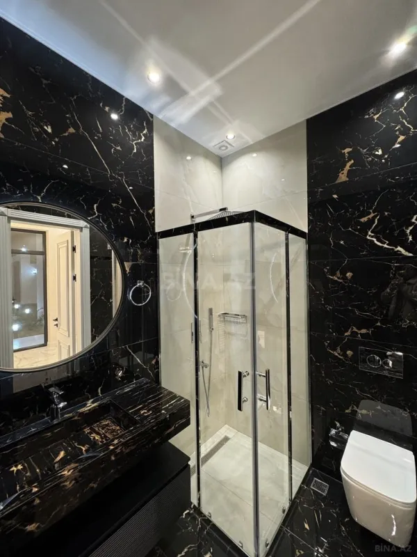 Satılır 4 otaqlı həyət evi 300 m²