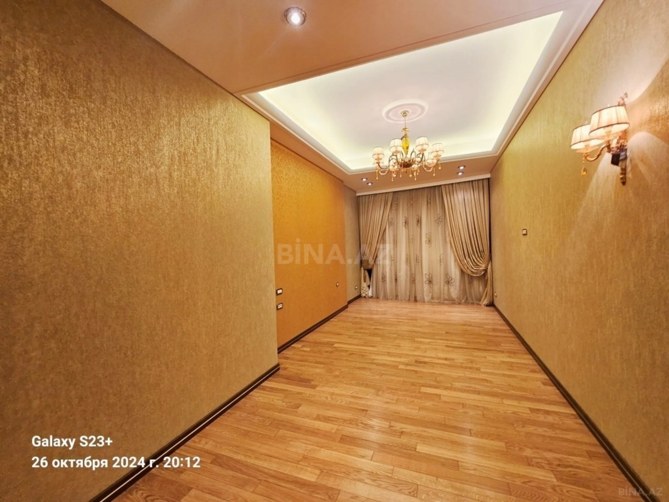 Satılır 5 otaqlı mənzil 286 m²