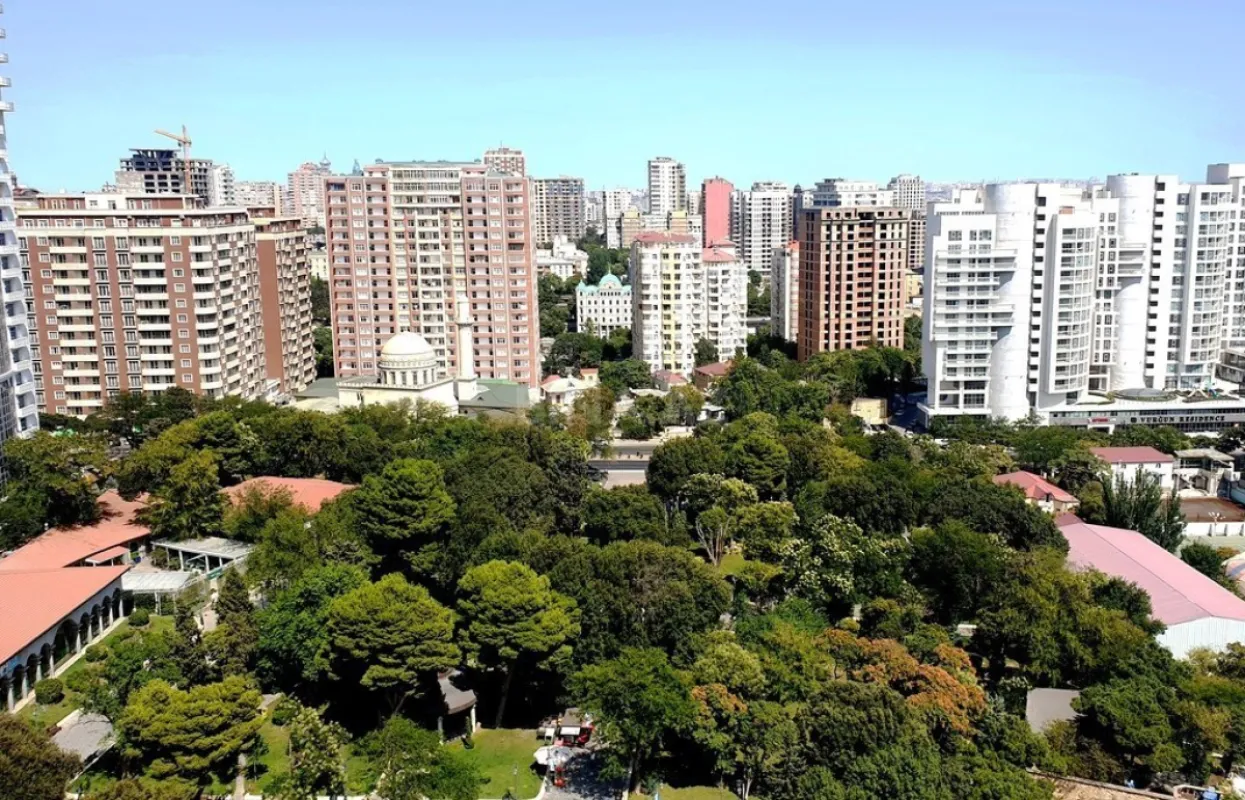 Satılır 5 otaqlı mənzil 286 m²