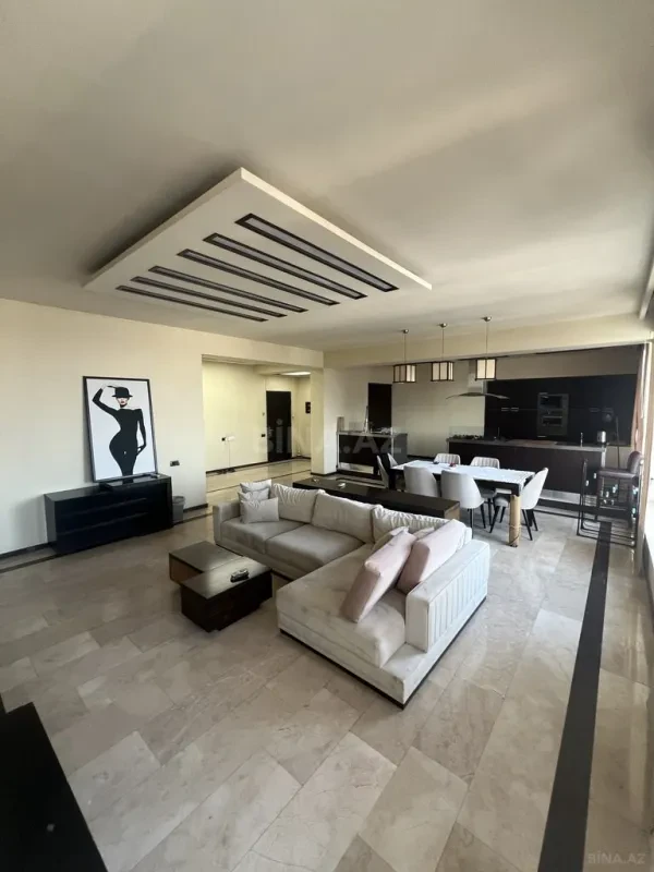 Kirayə verilir 3 otaqlı mənzil 110 m²