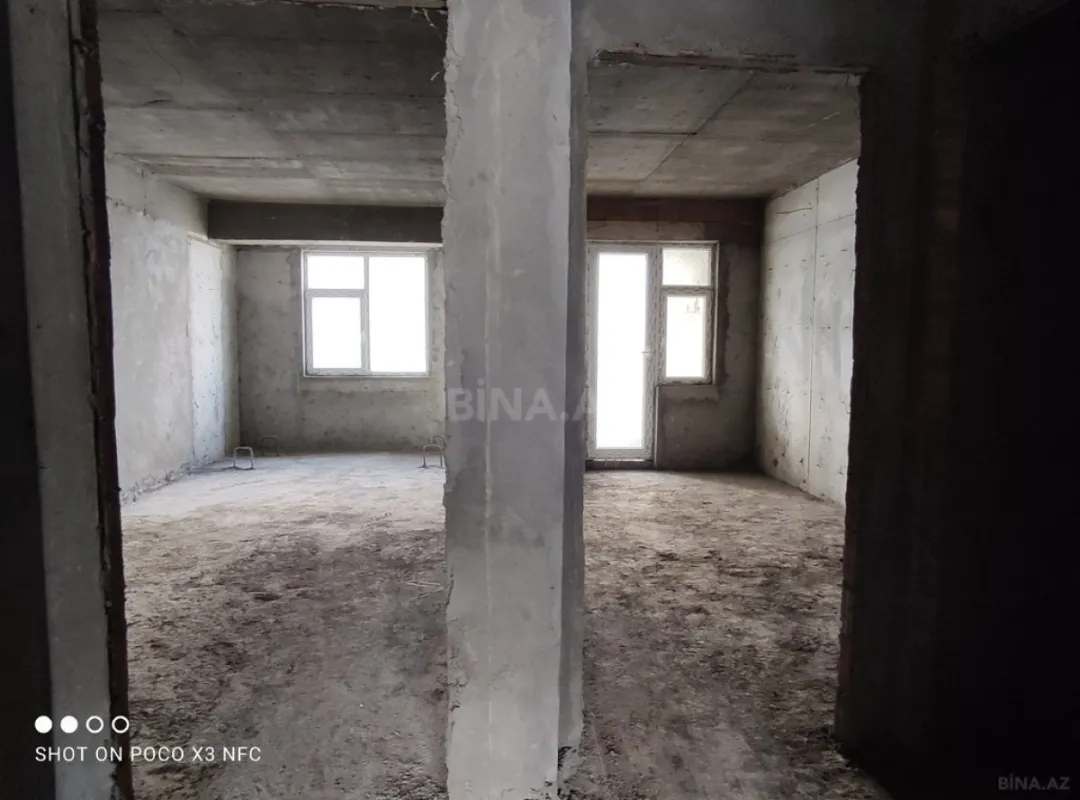 Satılır 3 otaqlı mənzil 110 m²