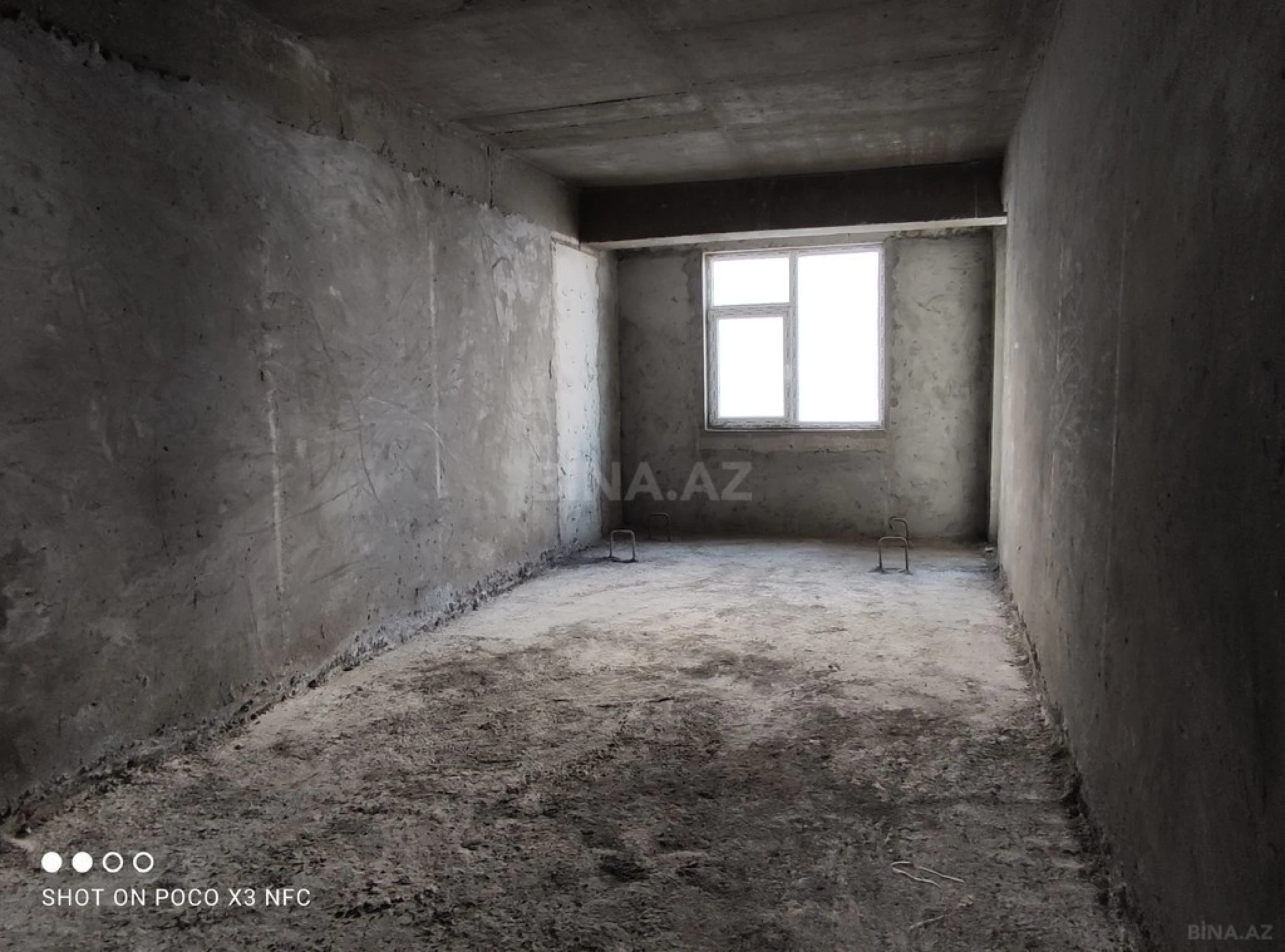 Satılır 3 otaqlı mənzil 110 m²