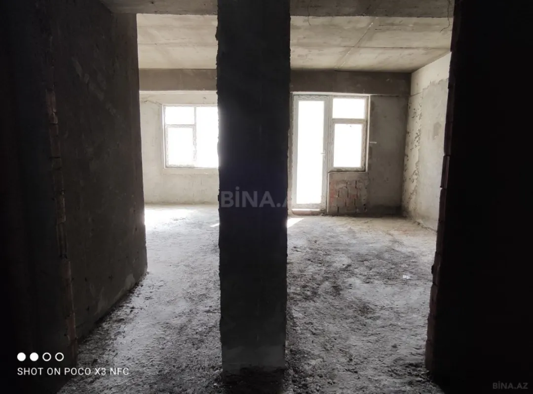 Satılır 3 otaqlı mənzil 110 m²