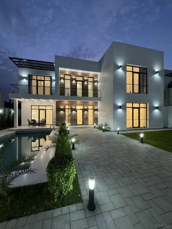 Satılır 4 otaqlı həyət evi 300 m²