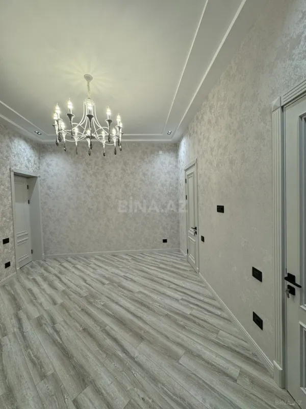 Satılır 4 otaqlı həyət evi 300 m²