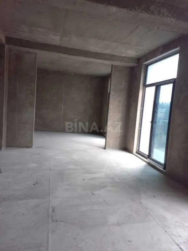 Satılır 6 otaqlı həyət evi 378 m²