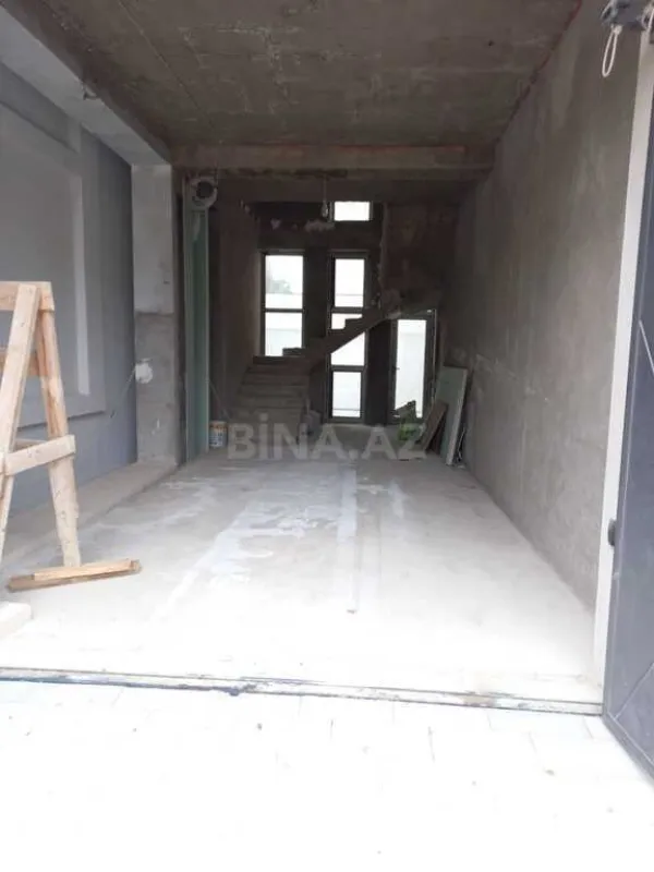 Satılır 6 otaqlı həyət evi 378 m²