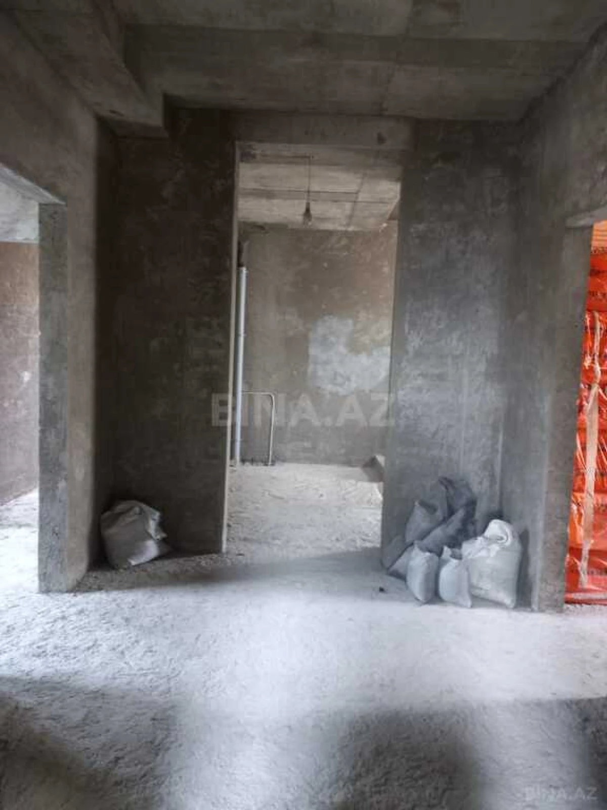 Satılır 6 otaqlı həyət evi 378 m²