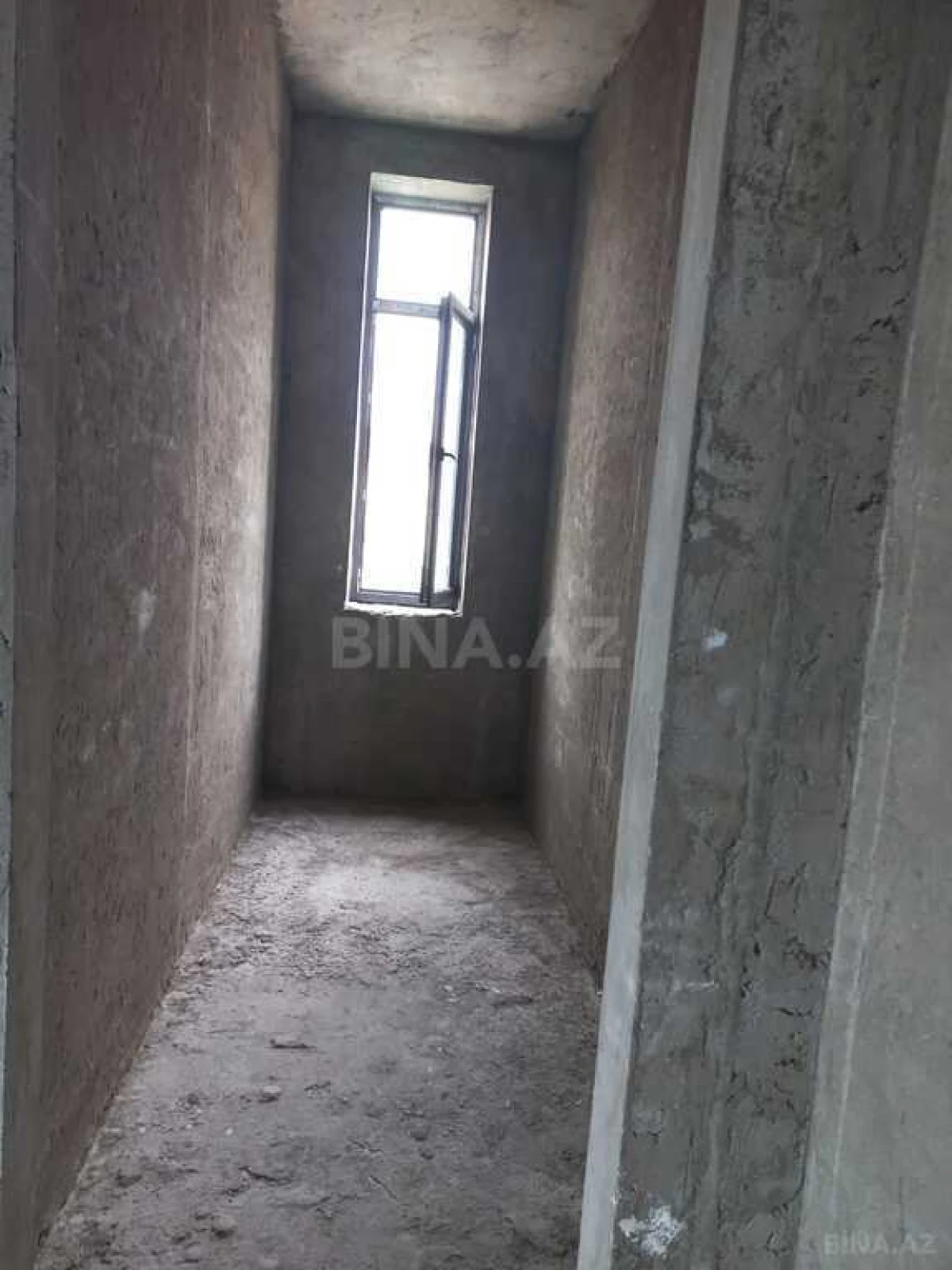 Satılır 6 otaqlı həyət evi 378 m²